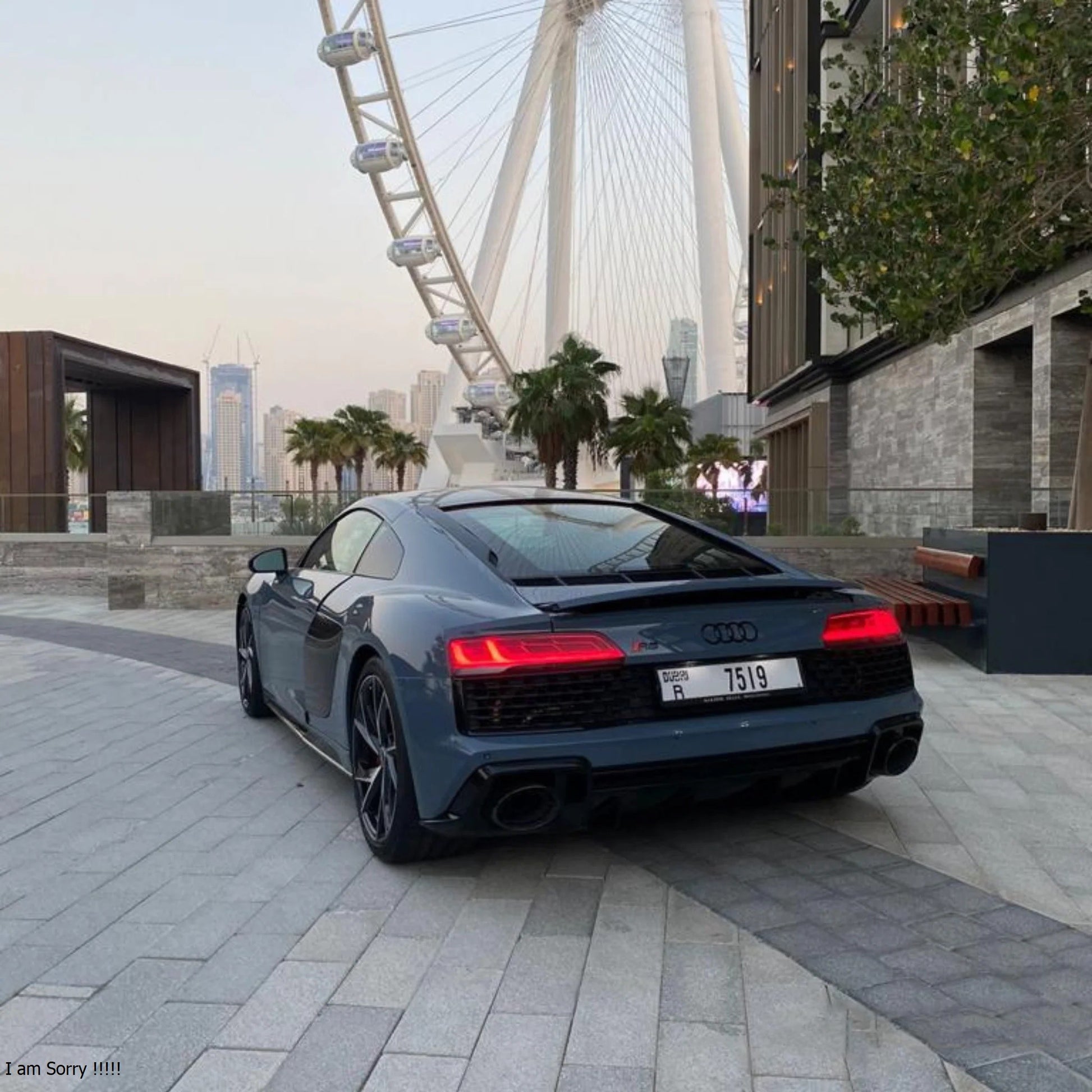 Rent Audi R8 in Dubai