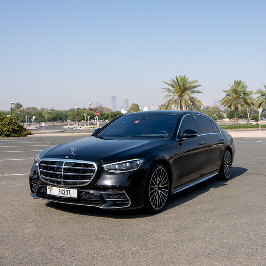 Rent Mercedes S580